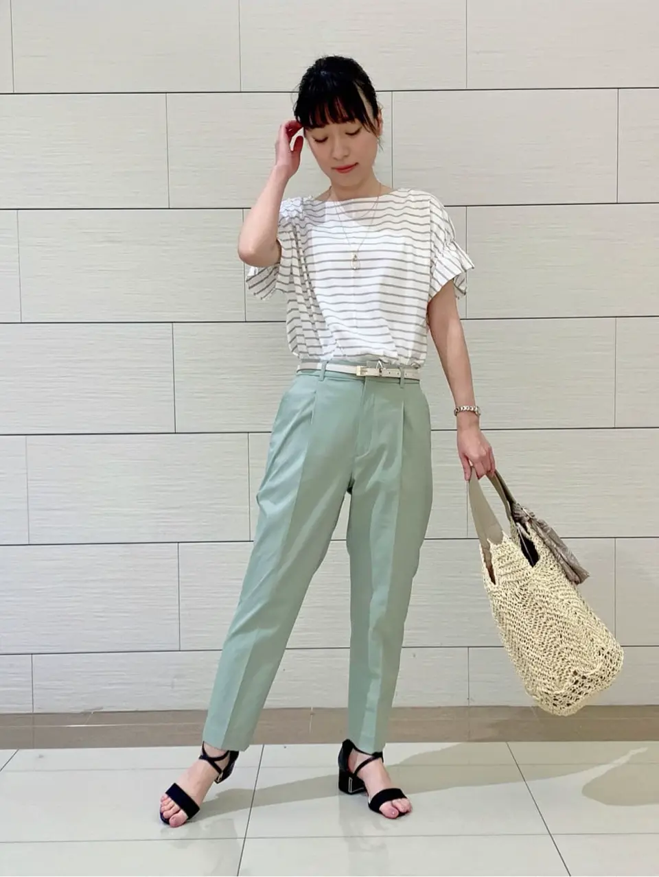 ANY SIS スタッフ コーディネート画像