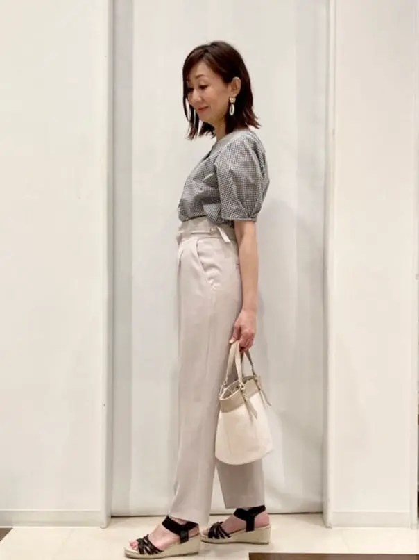 ANY SIS スタッフ コーディネート画像