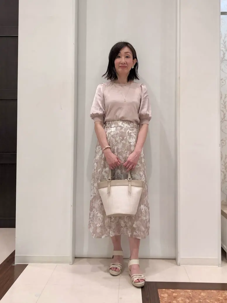 ANY SIS スタッフ コーディネート画像