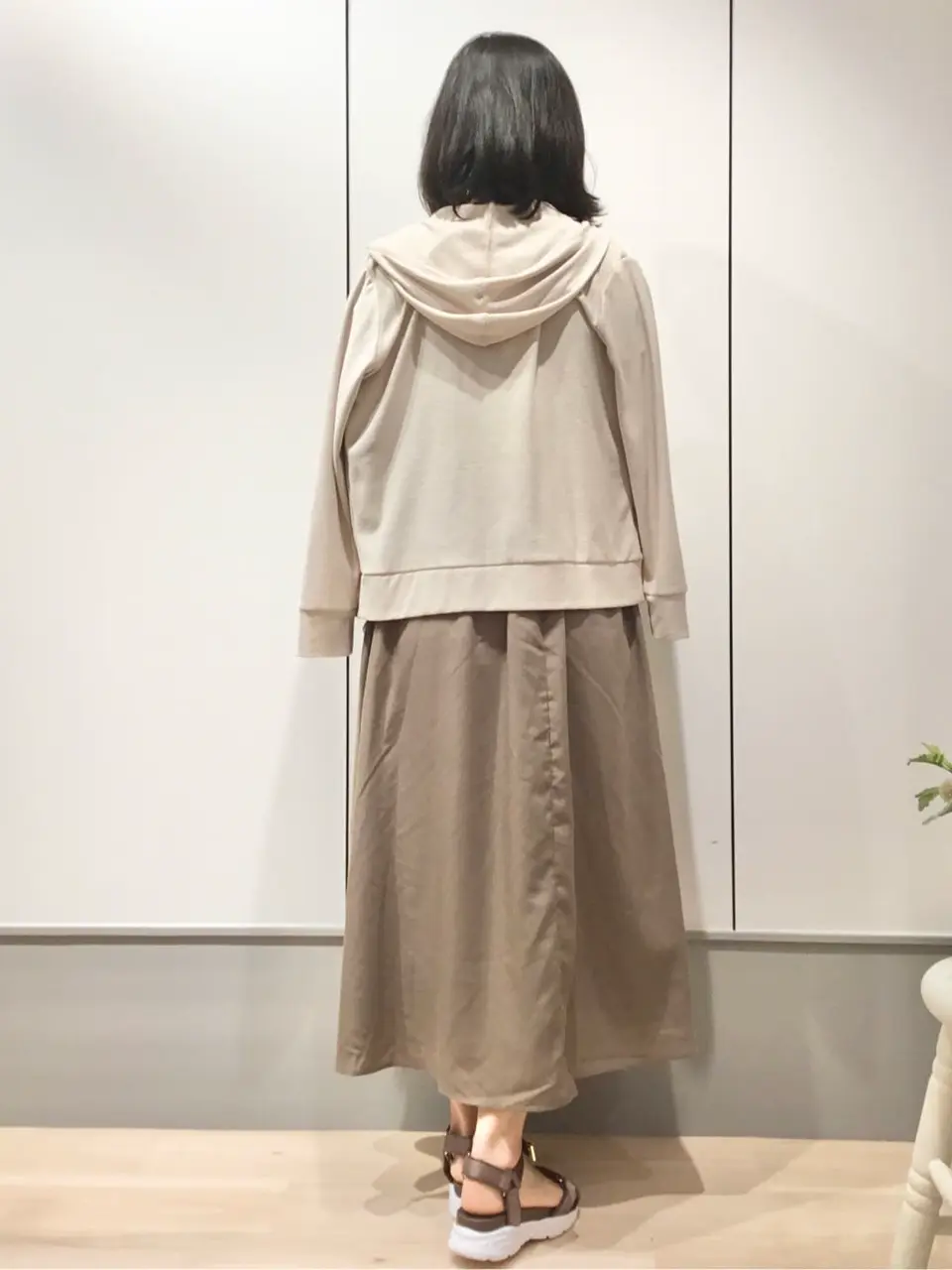 ANY SIS 山本 コーディネート画像