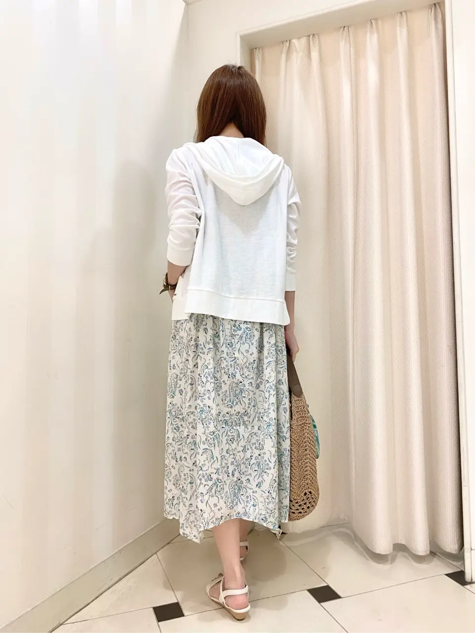 ANY SIS 金井 コーディネート画像