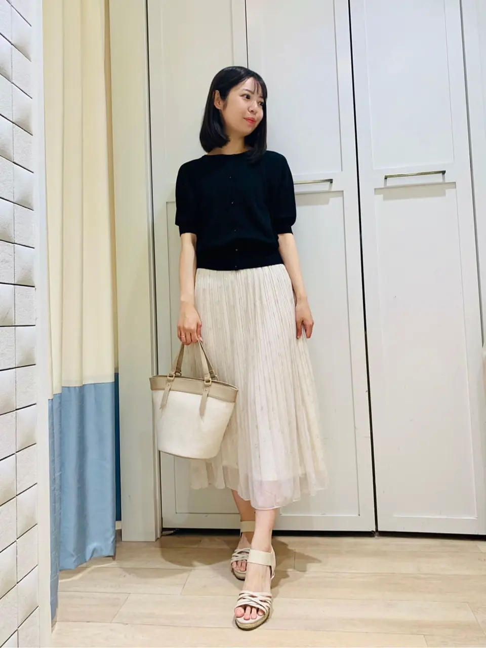 ANY SIS スタッフ コーディネート画像