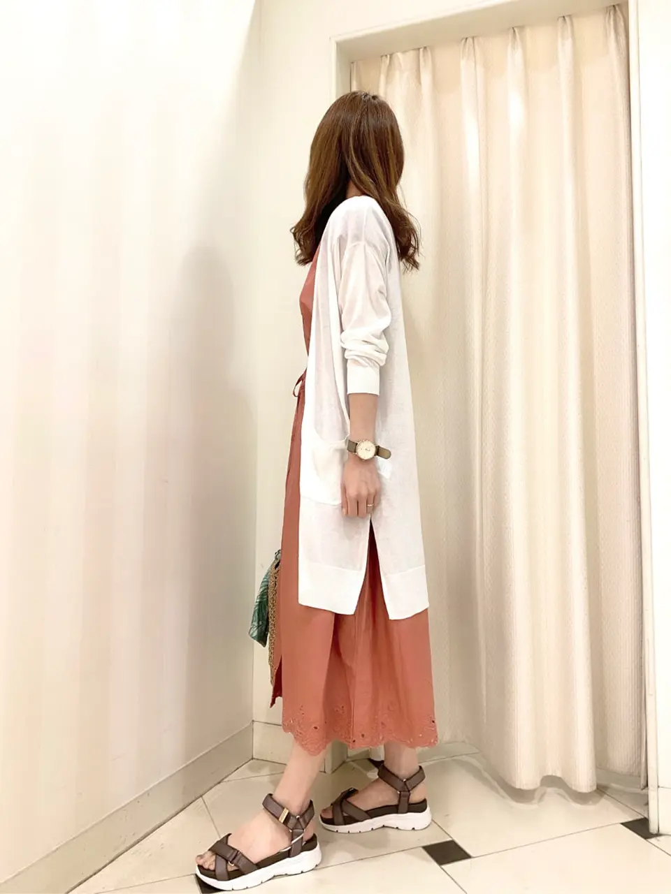 ANY SIS 金井 コーディネート画像