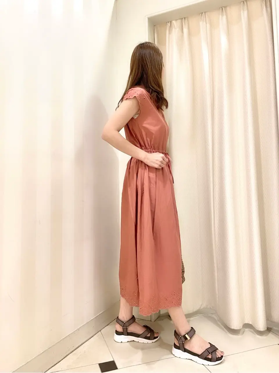 ANY SIS 金井 コーディネート画像