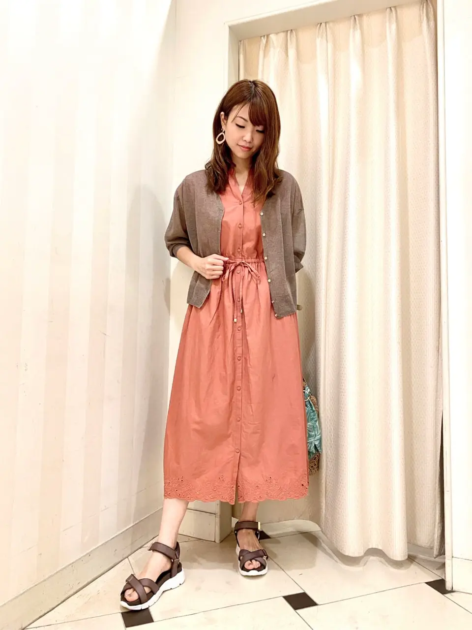 ANY SIS 金井 コーディネート画像