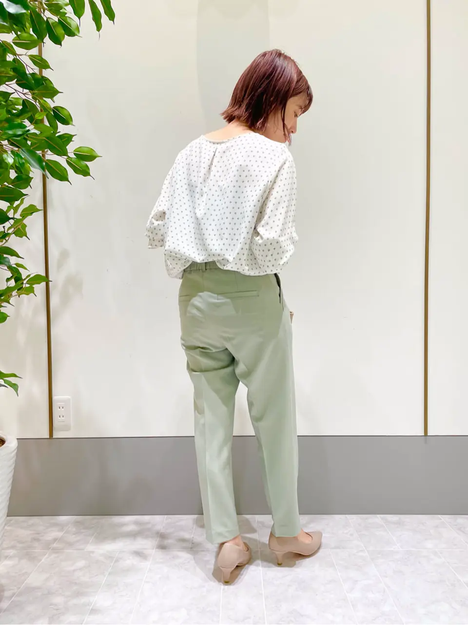 ANY SIS スタッフ コーディネート画像