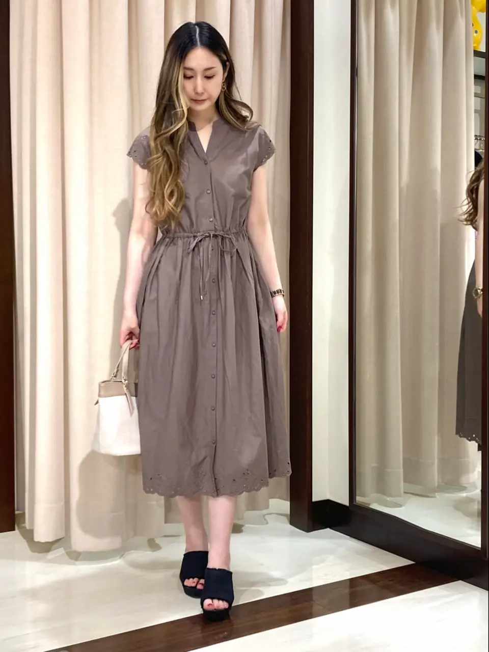 ANY SIS STAFF コーディネート画像