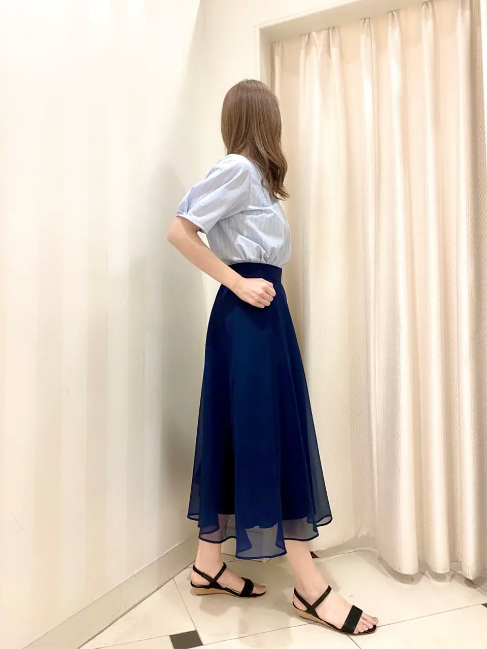 ANY SIS 金井 コーディネート画像