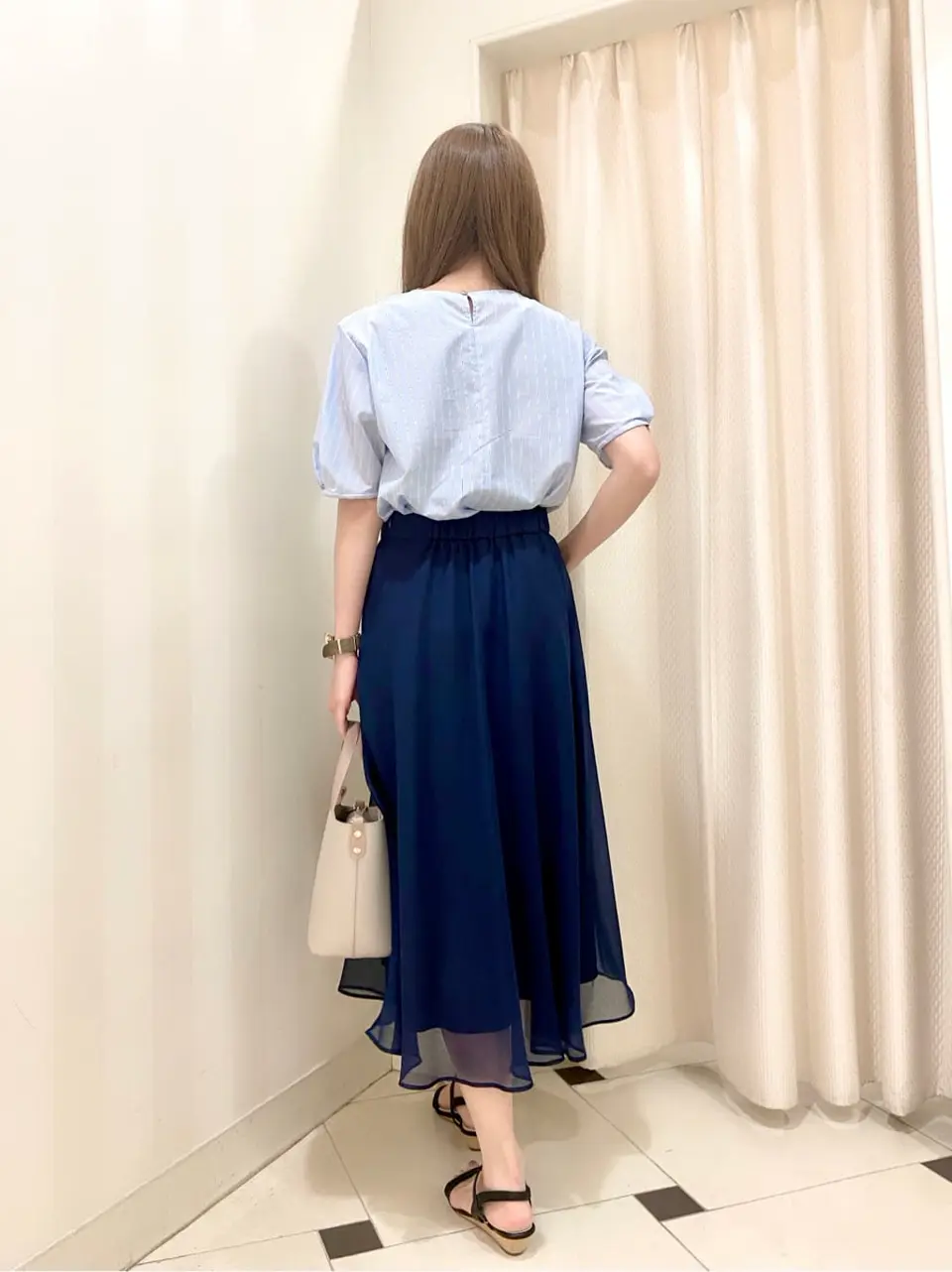 ANY SIS 金井 コーディネート画像