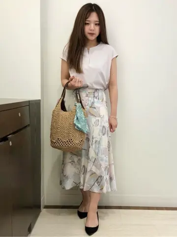 ANY SIS スタッフ コーディネート画像