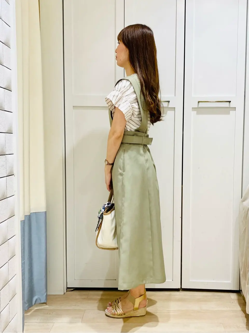 ANY SIS スタッフ コーディネート画像