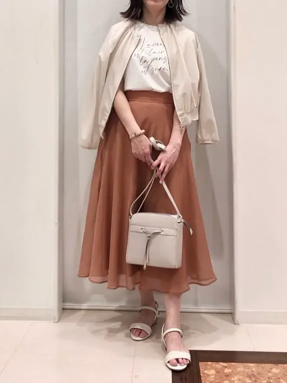 ANY SIS スタッフ コーディネート画像