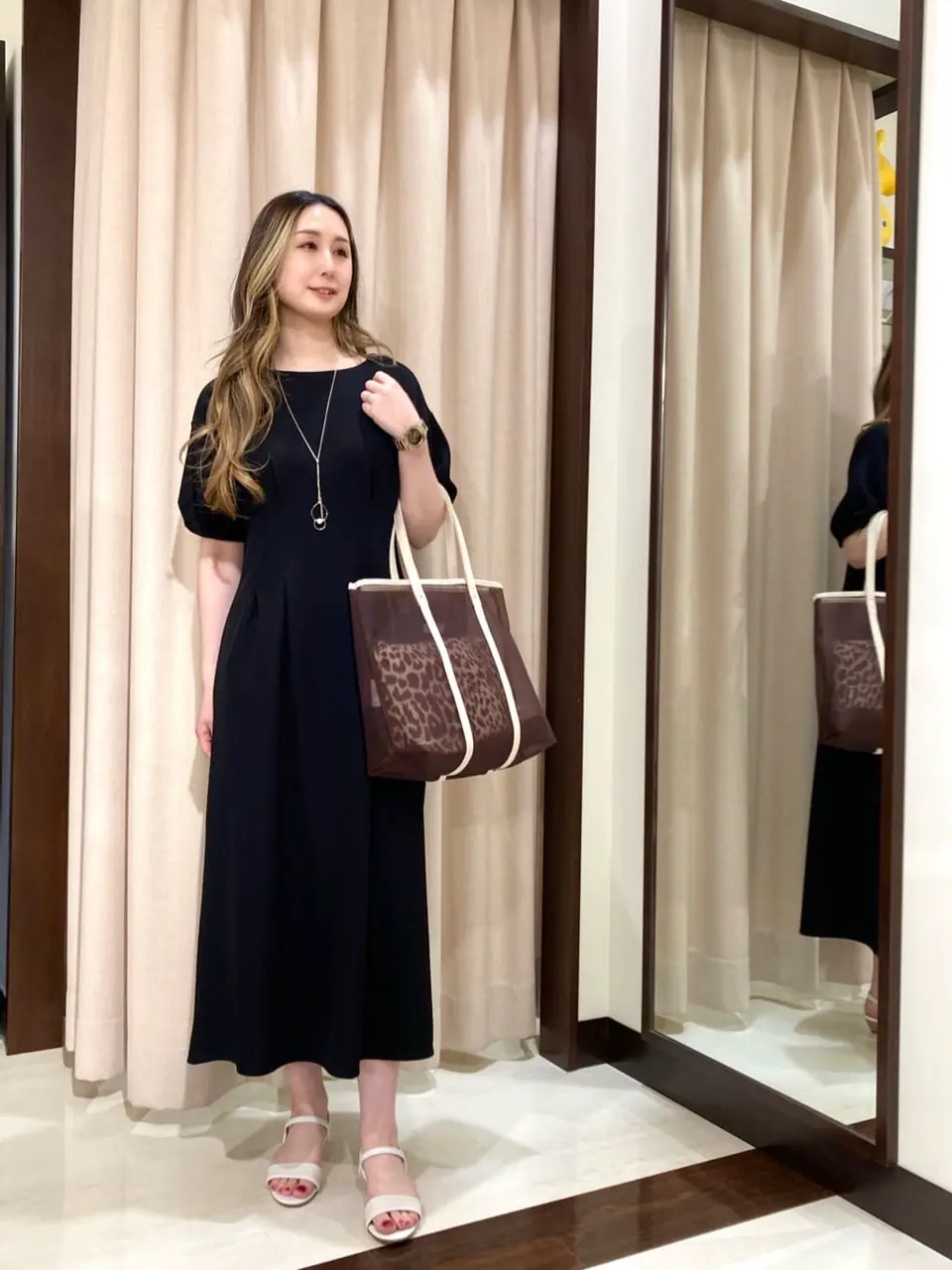 ANY SIS STAFF コーディネート画像