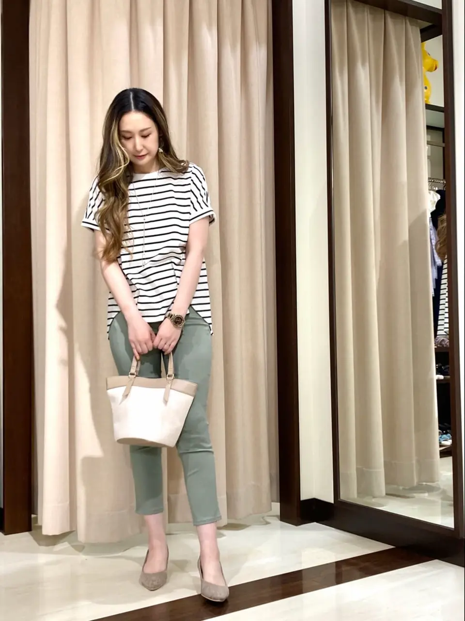 ANY SIS STAFF コーディネート画像