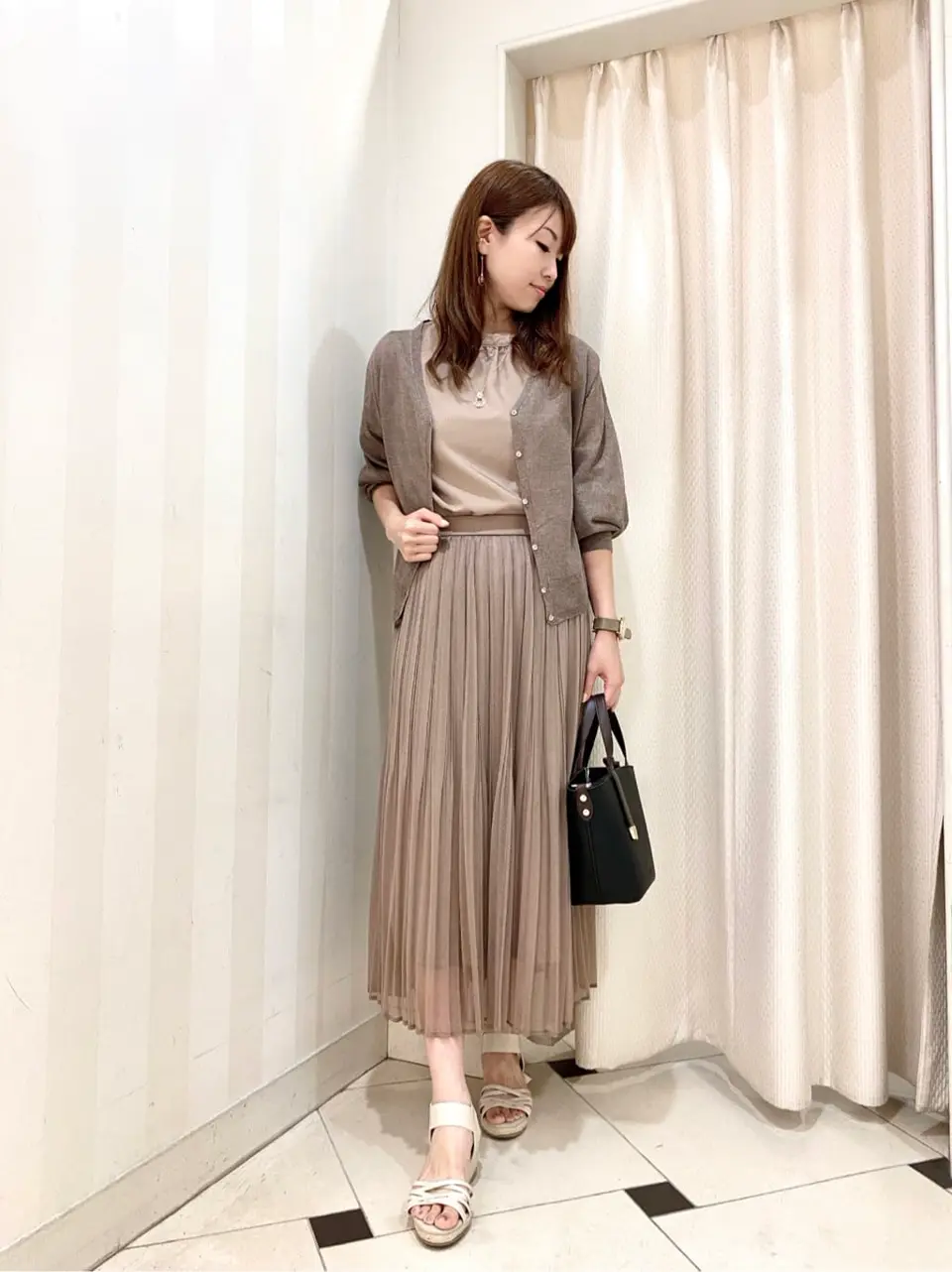 ANY SIS 金井 コーディネート画像