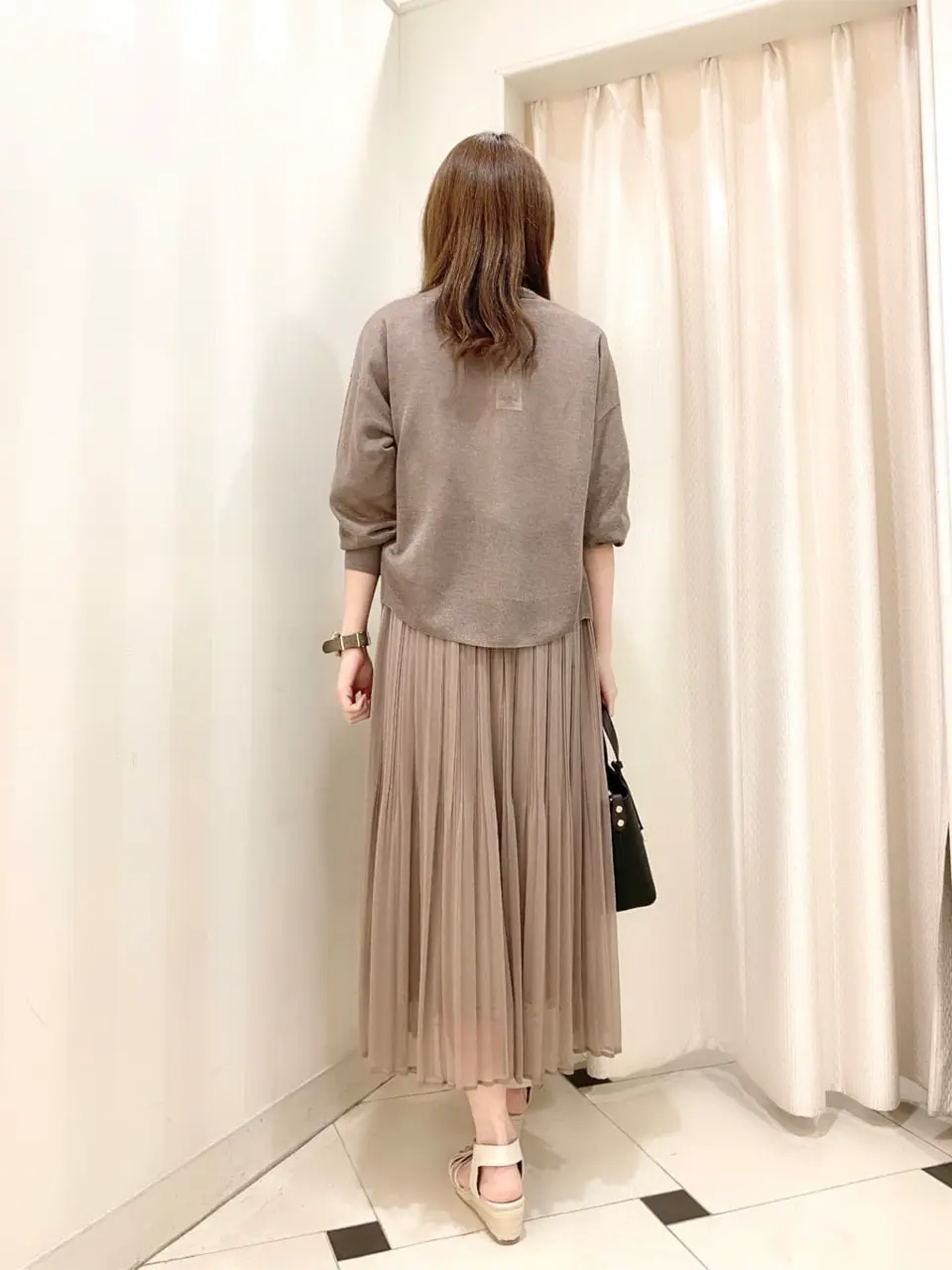 ANY SIS 金井 コーディネート画像