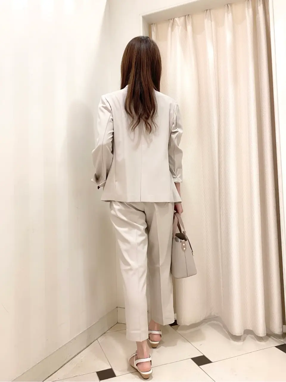 ANY SIS 金井 コーディネート画像