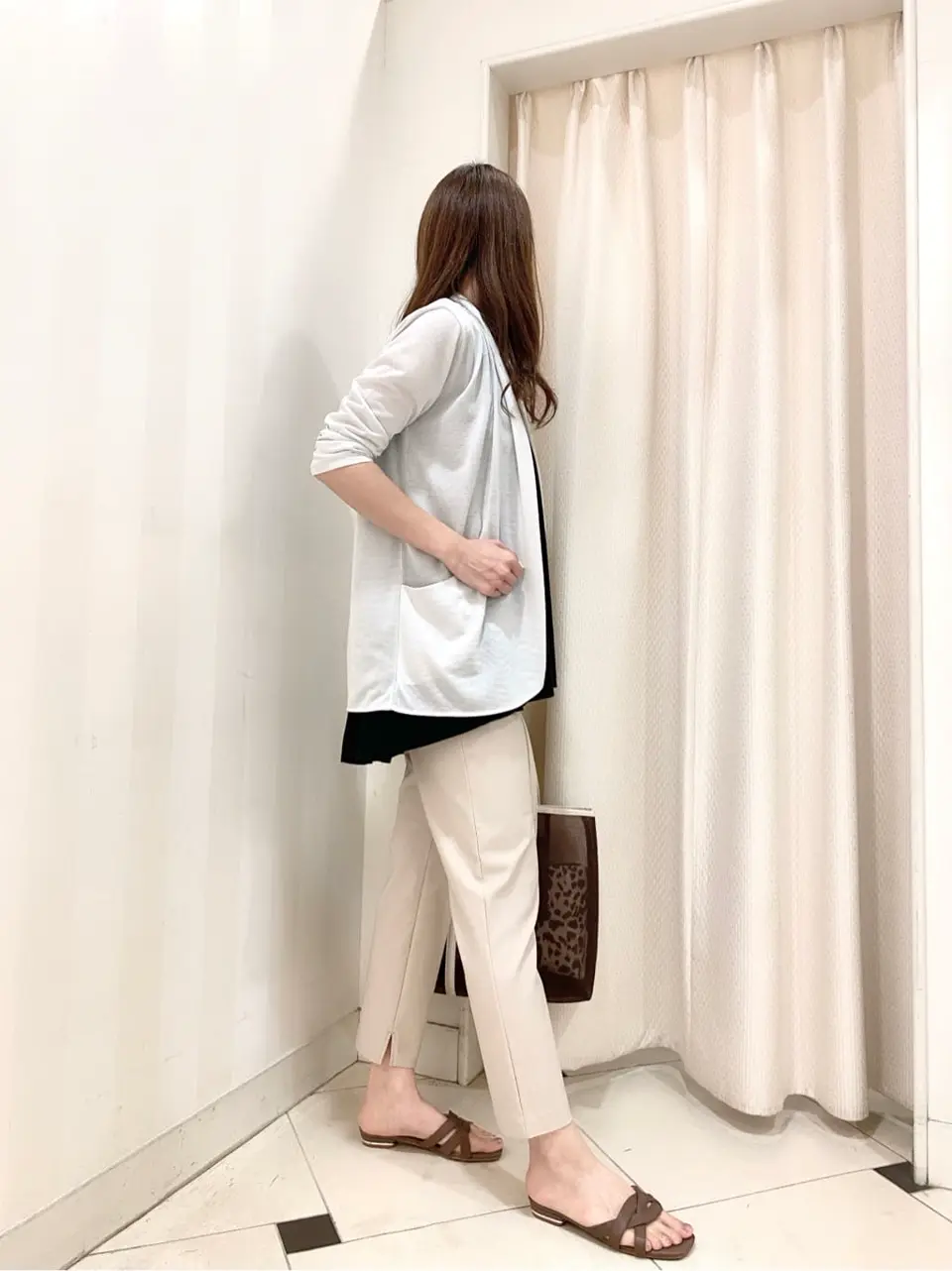 ANY SIS 金井 コーディネート画像