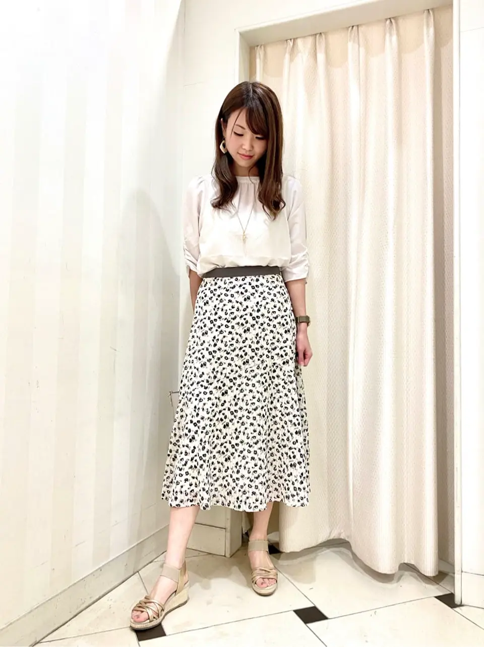 ANY SIS 金井 コーディネート画像