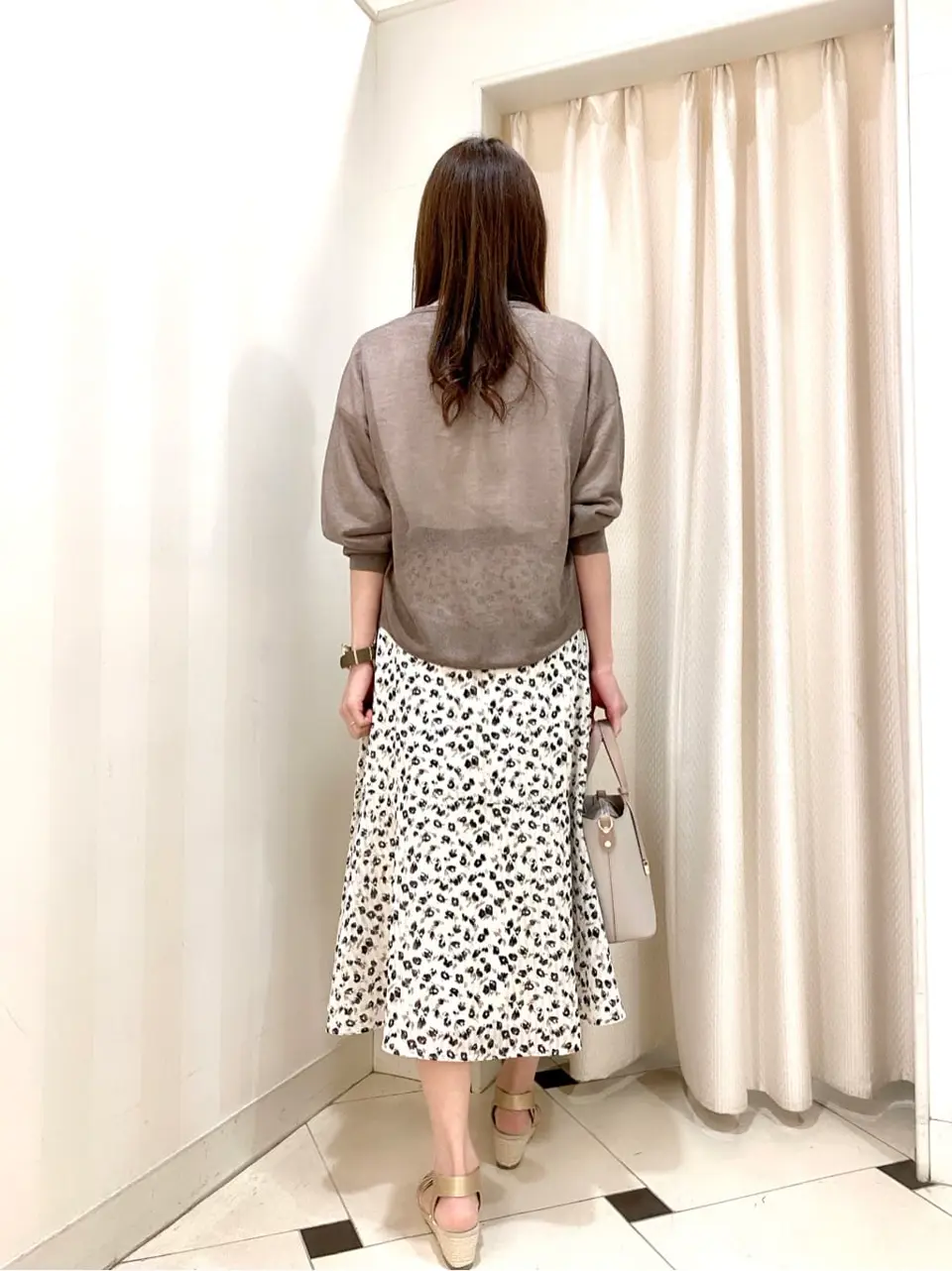 ANY SIS 金井 コーディネート画像