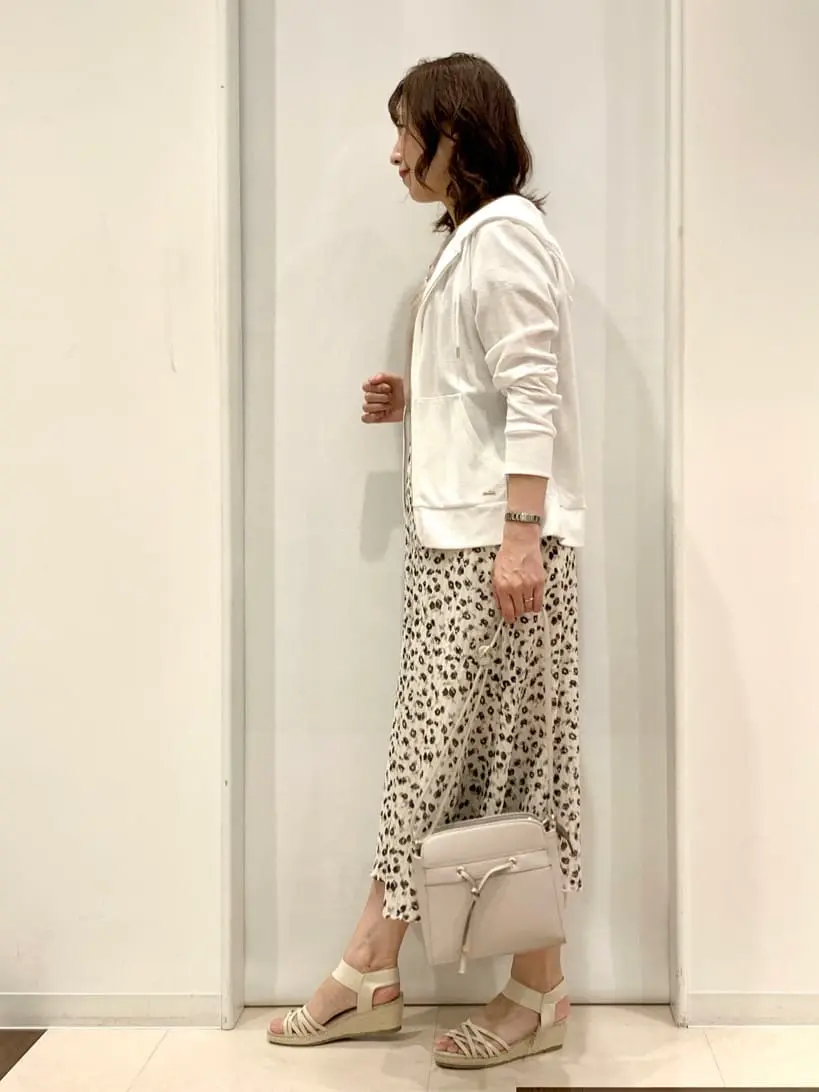 ANY SIS 横田 コーディネート画像