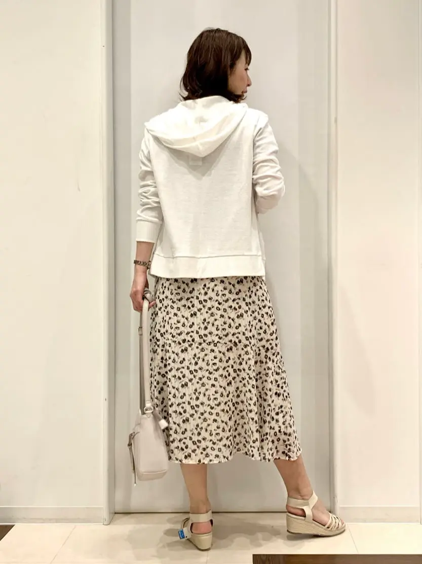 ANY SIS 横田 コーディネート画像