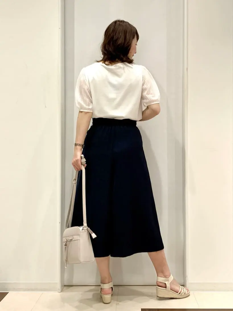 ANY SIS 横田 コーディネート画像