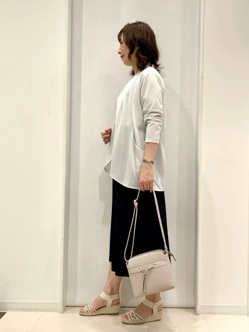 ANY SIS 横田 コーディネート画像