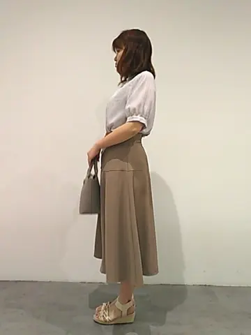 ANY SIS 川根　彩 コーディネート画像