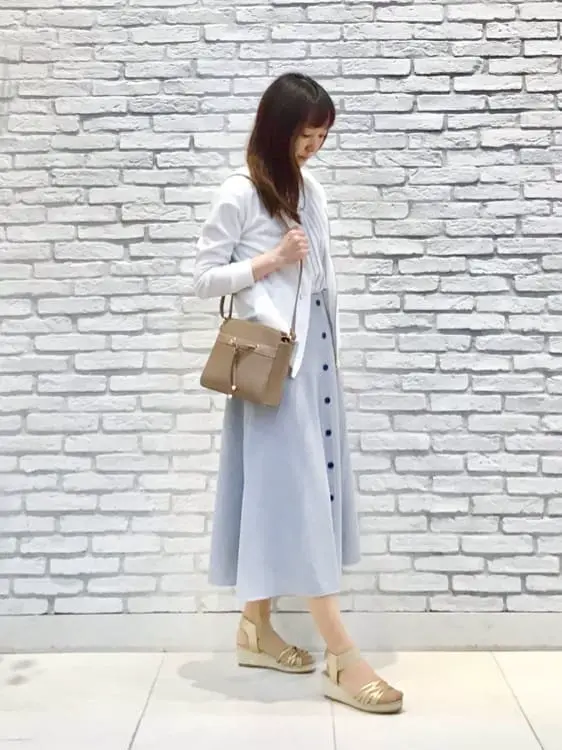 ANY SIS スタッフ コーディネート画像