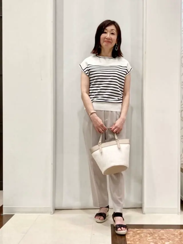 ANY SIS スタッフ コーディネート画像