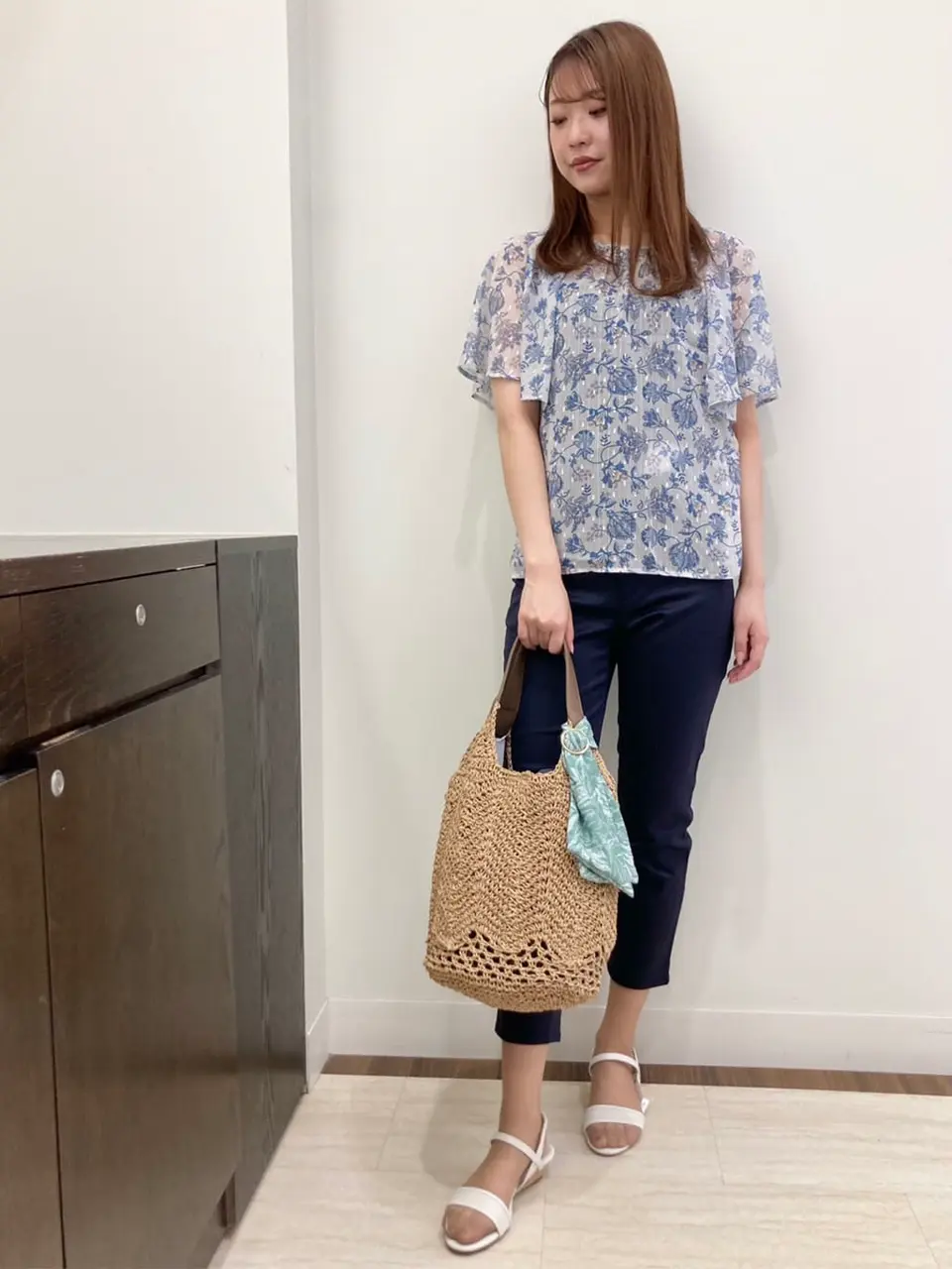 ANY SIS スタッフ コーディネート画像