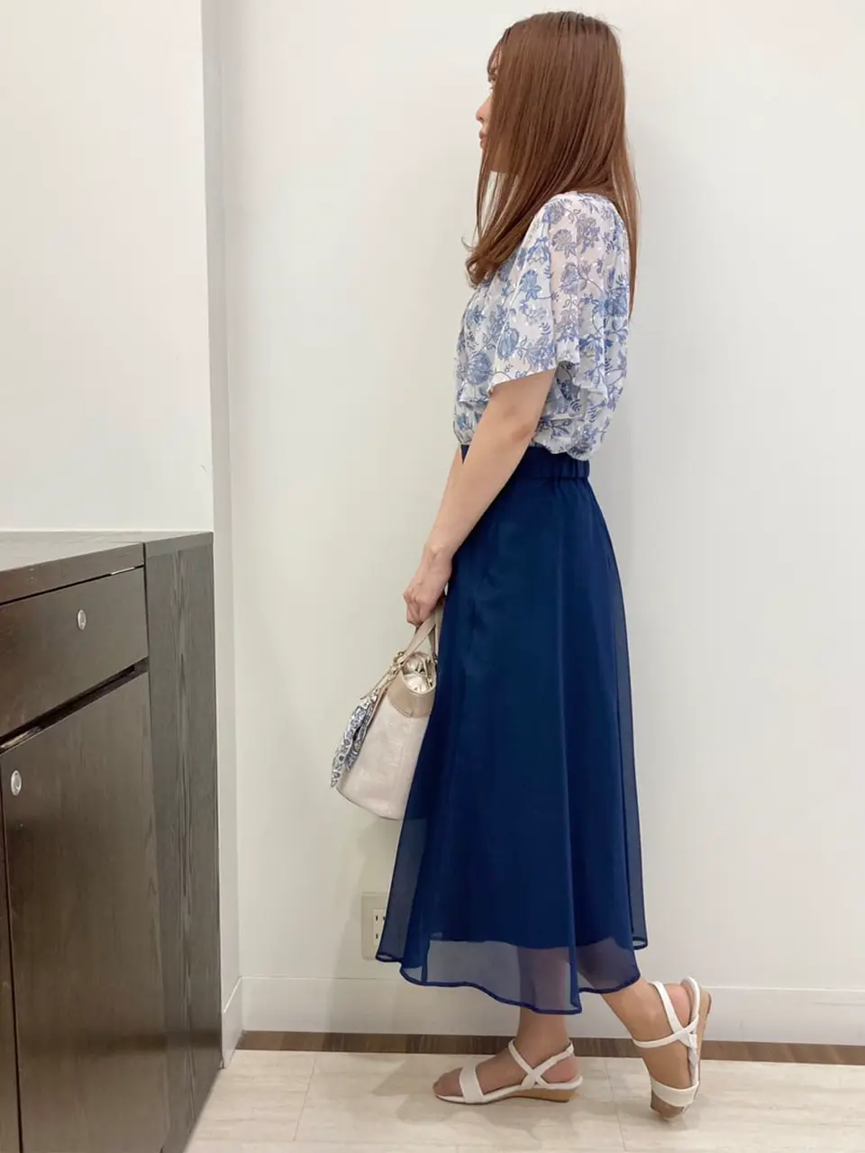 ANY SIS スタッフ コーディネート画像