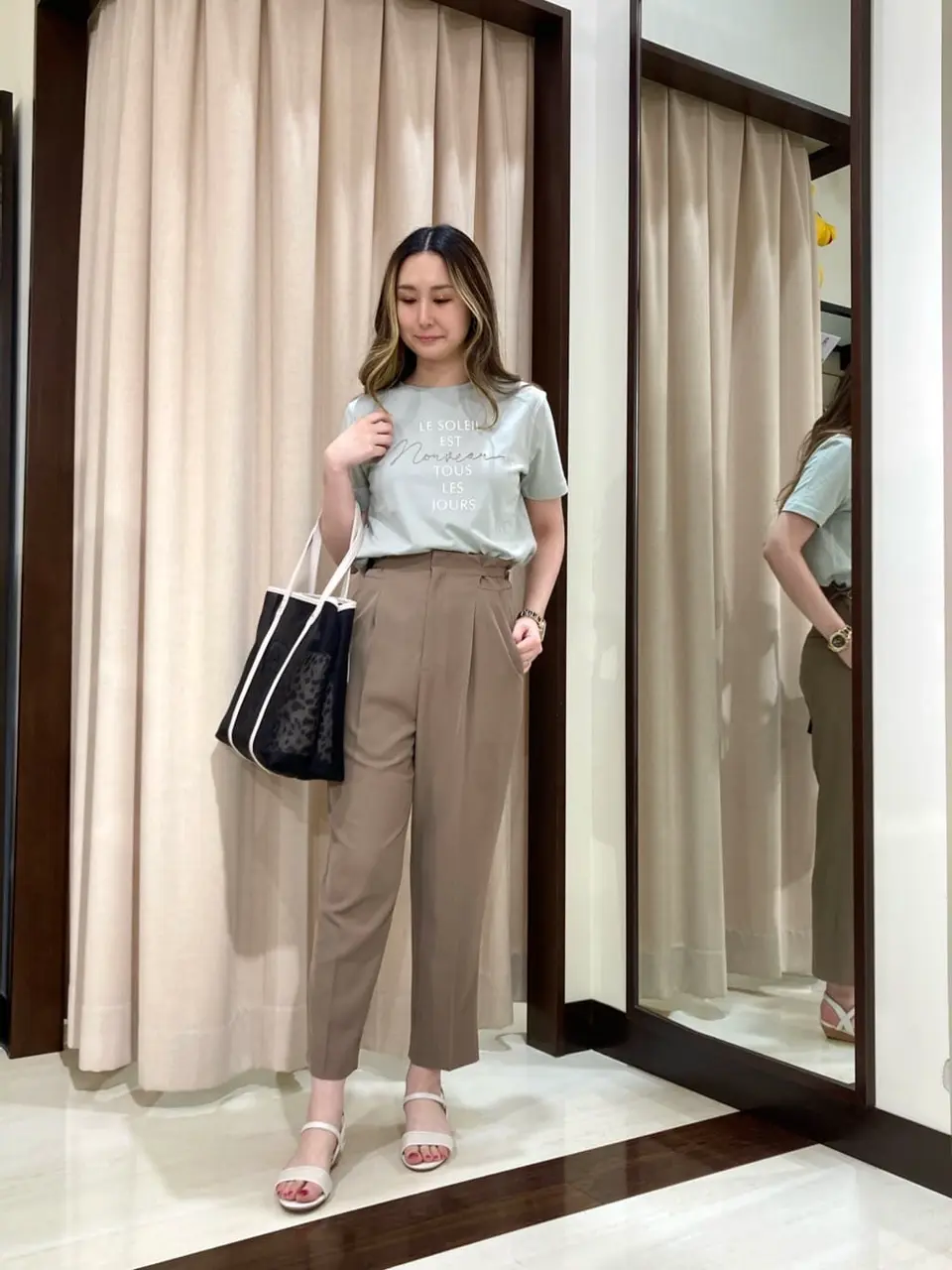 ANY SIS STAFF コーディネート画像