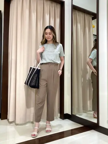 ANY SIS STAFF コーディネート画像