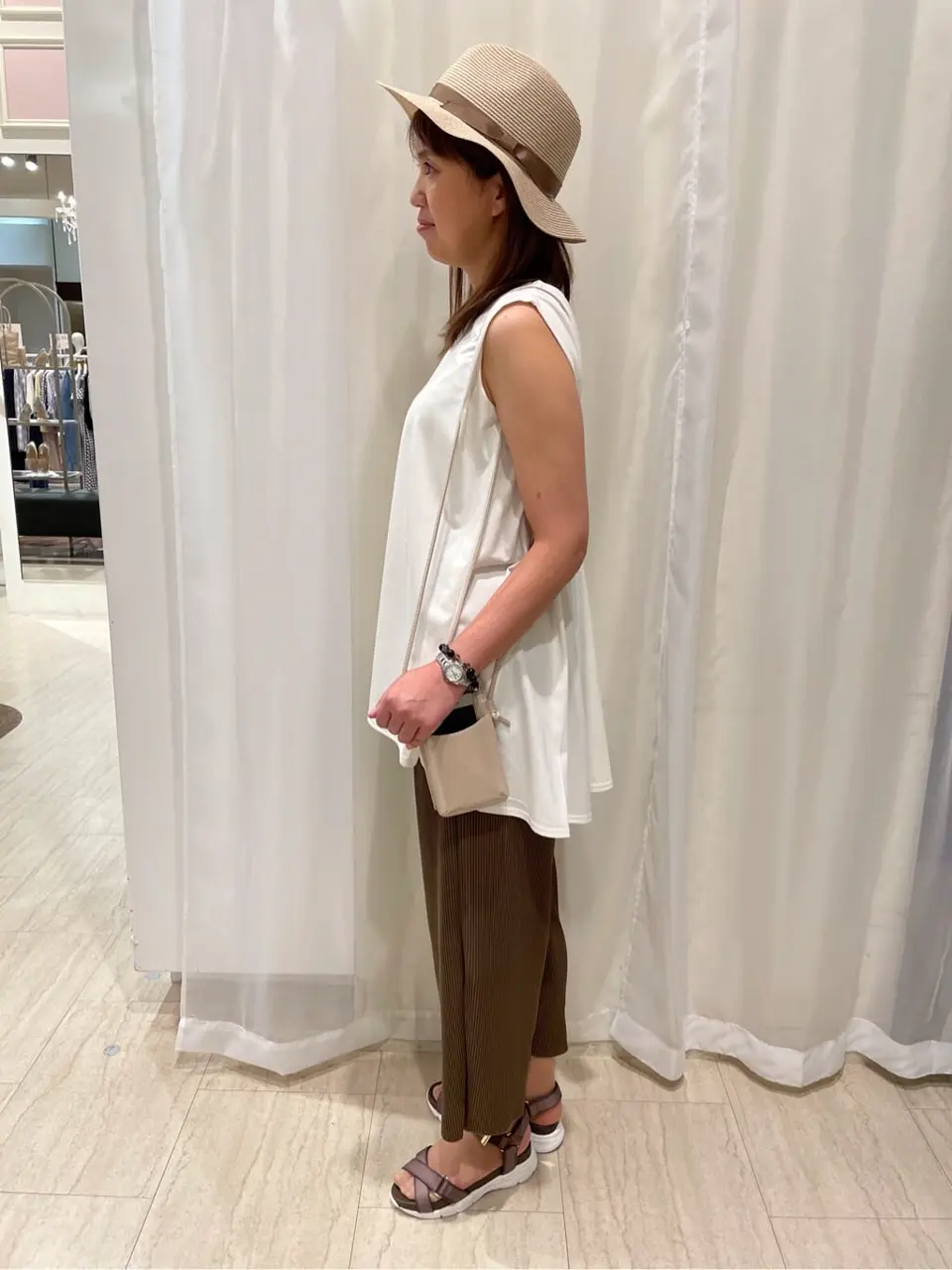 ANY SIS 塩田 コーディネート画像