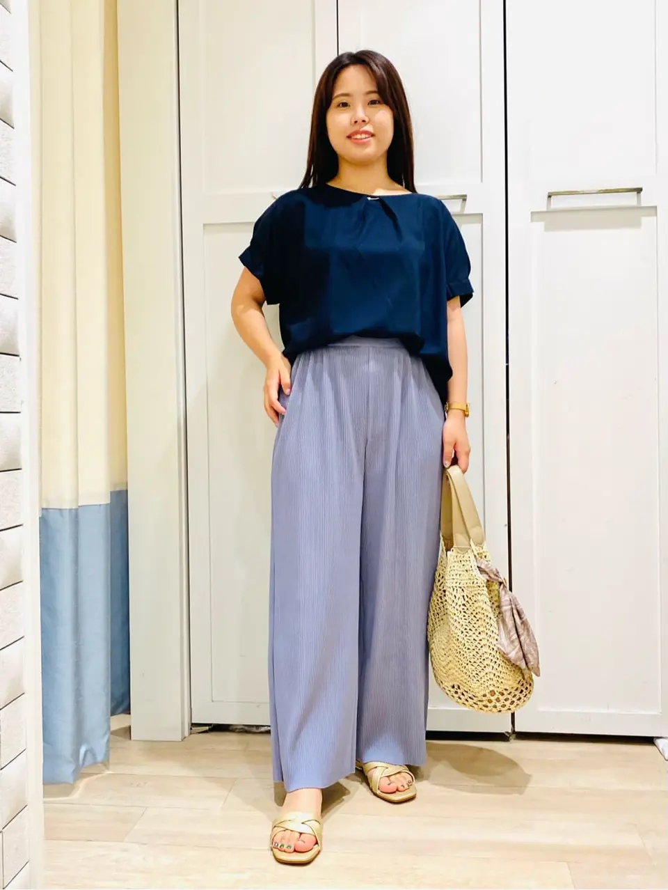 ANY SIS スタッフ コーディネート画像