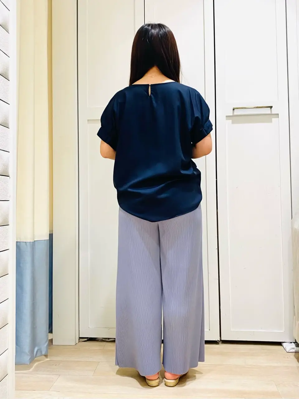 ANY SIS スタッフ コーディネート画像