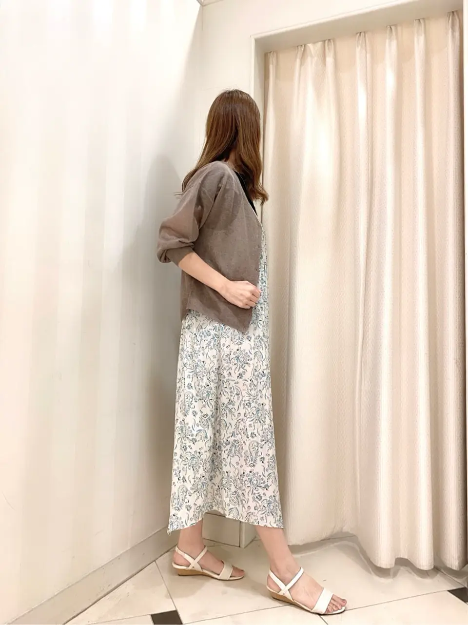 ANY SIS 金井 コーディネート画像