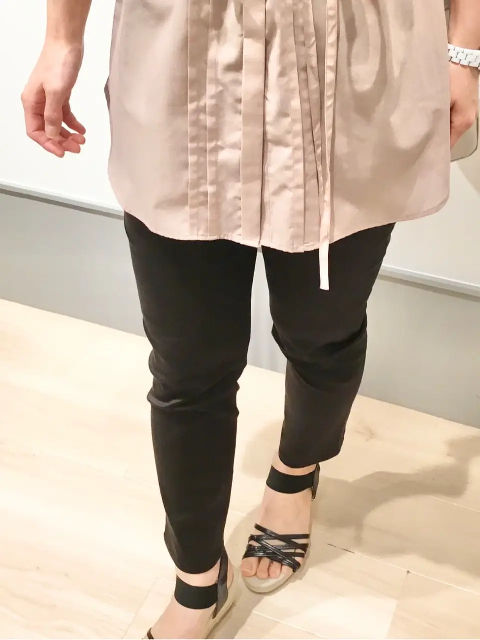 ANY SIS 山本 コーディネート画像