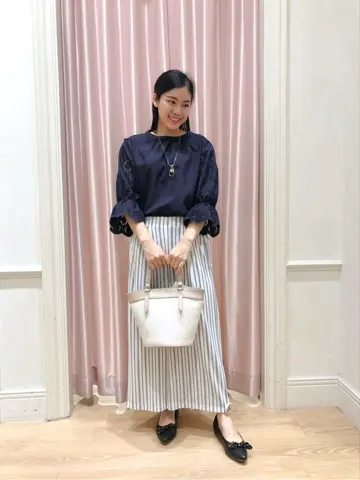 ANY SIS スタッフ コーディネート画像