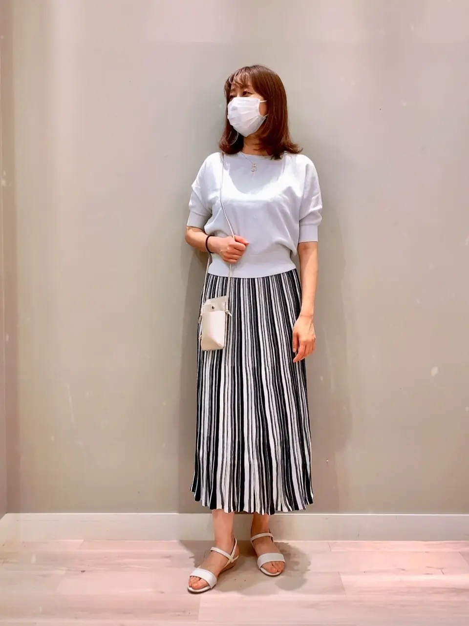 ANY SIS スタッフ コーディネート画像