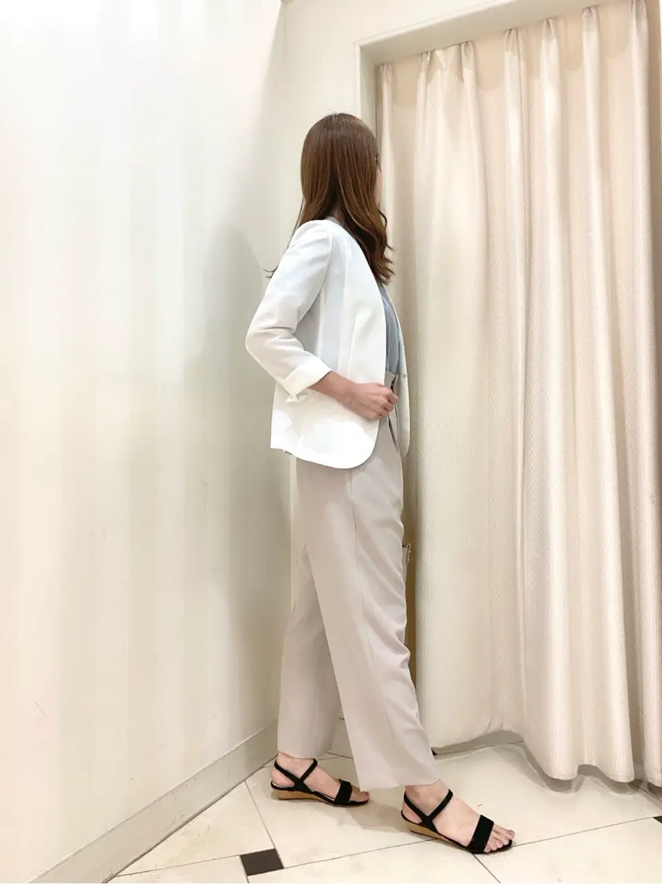 ANY SIS 金井 コーディネート画像