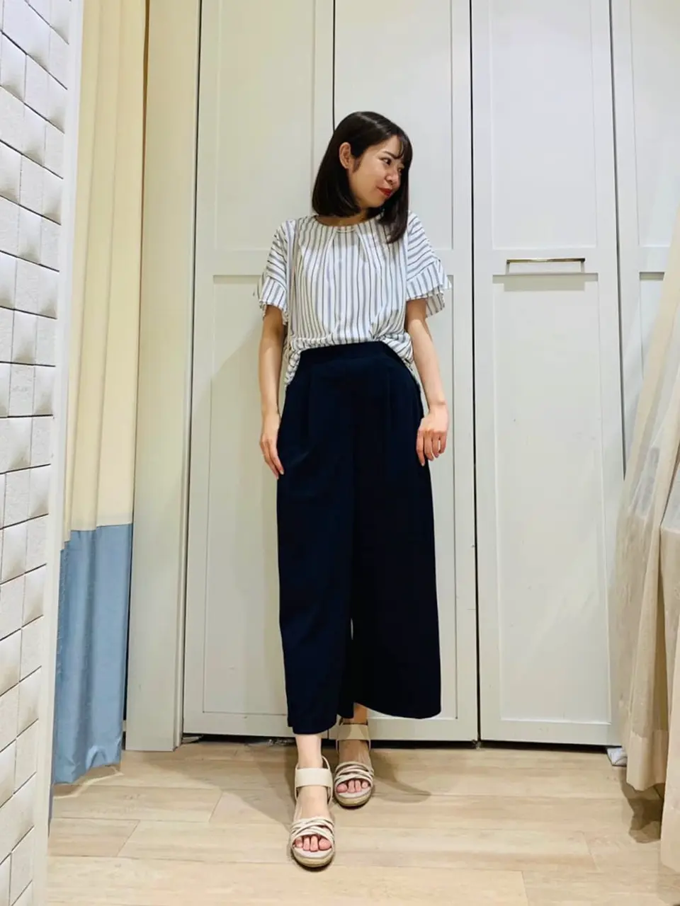 ANY SIS スタッフ コーディネート画像