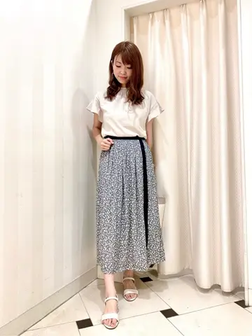 ANY SIS 金井 コーディネート画像