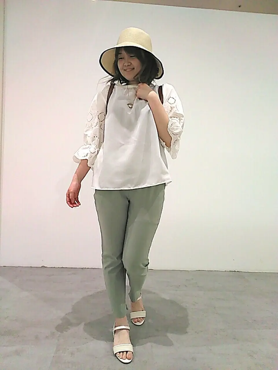  川根　彩 コーディネート画像