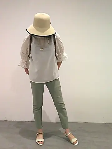 ANY SIS 川根　彩 コーディネート画像