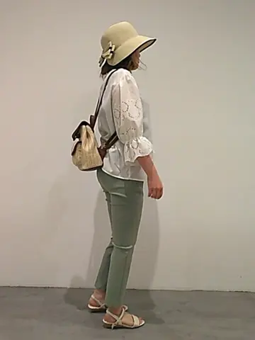 ANY SIS 川根　彩 コーディネート画像