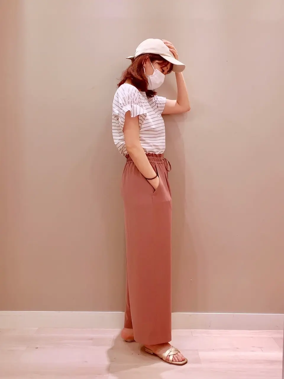 ANY SIS スタッフ コーディネート画像