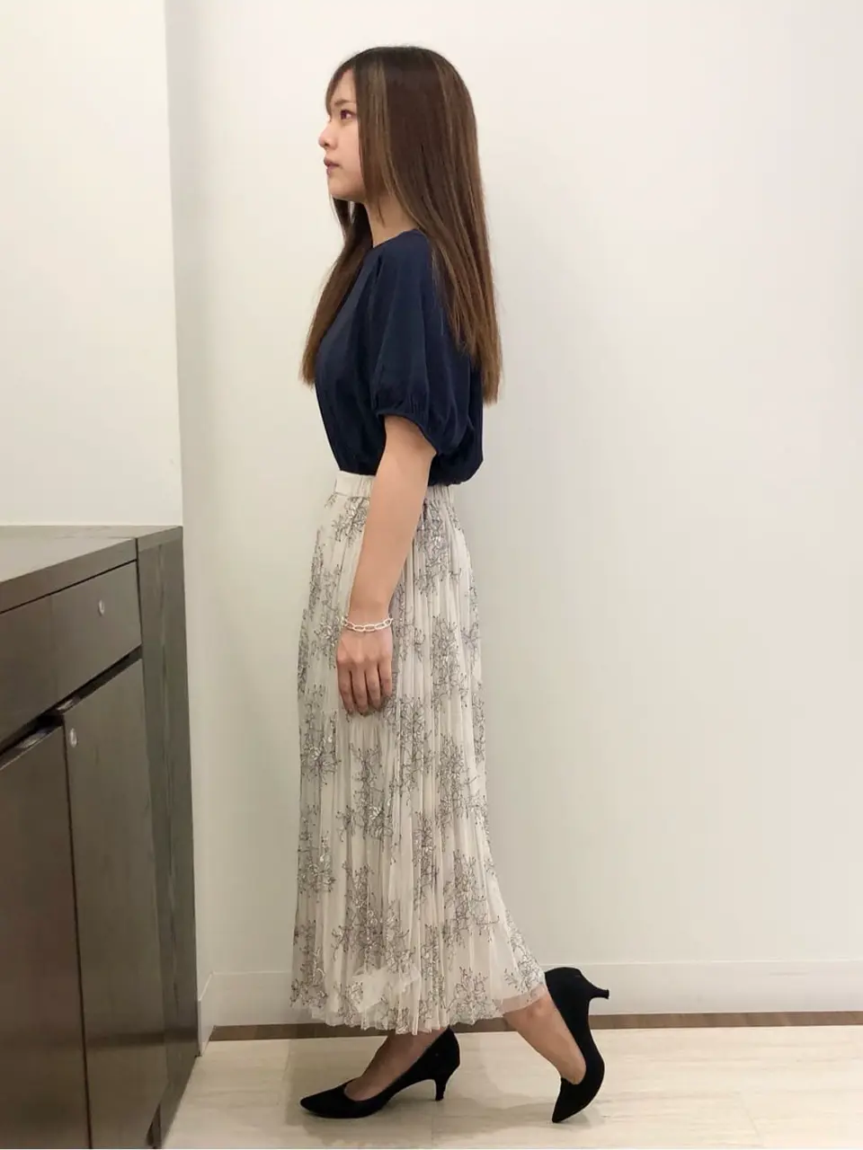 ANY SIS スタッフ コーディネート画像